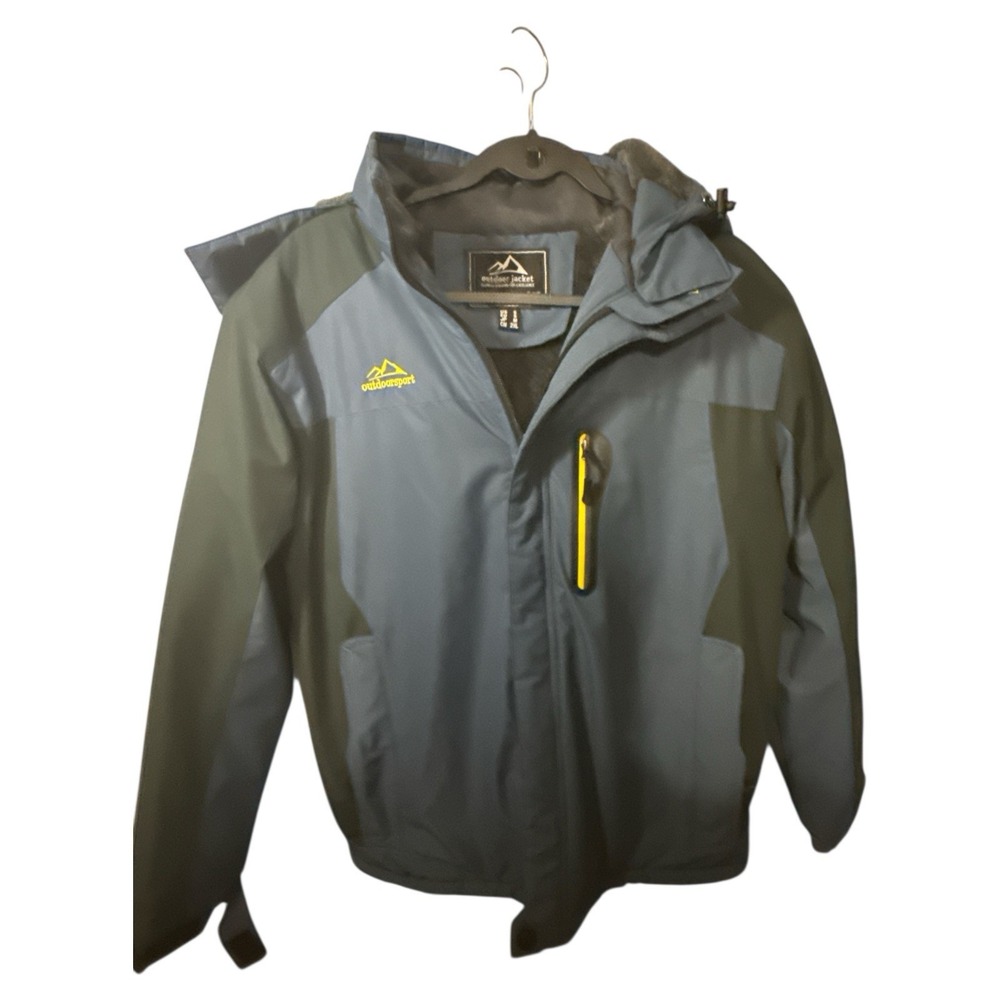 outdoor sport jacket ,raincoat Size Small